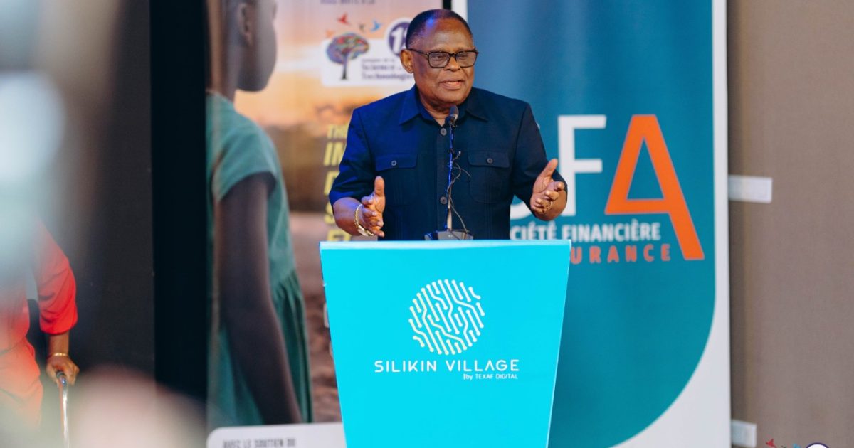 Intervention du Prof Ndaywel lors de la 12e édition de la Semaine de la Science et des Technologies RDC